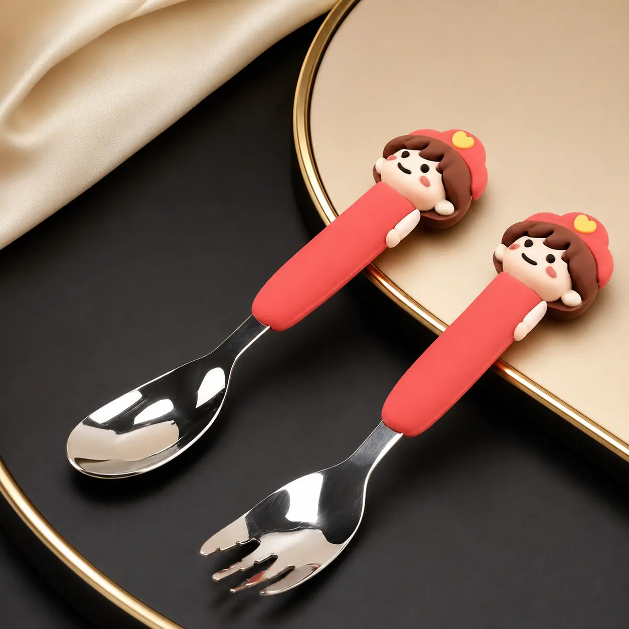 Red character children's cutlery
