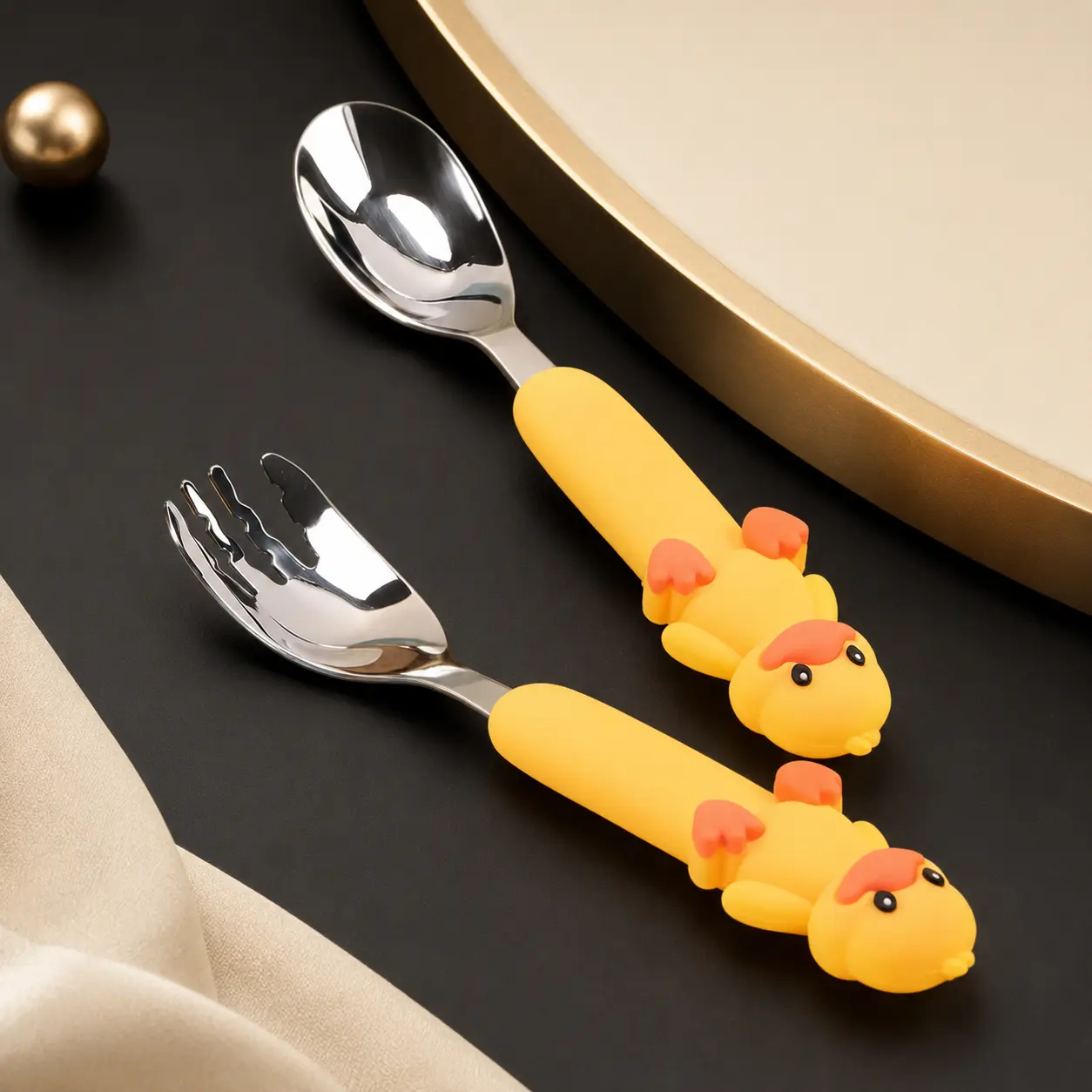 Chicken character children's cutlery