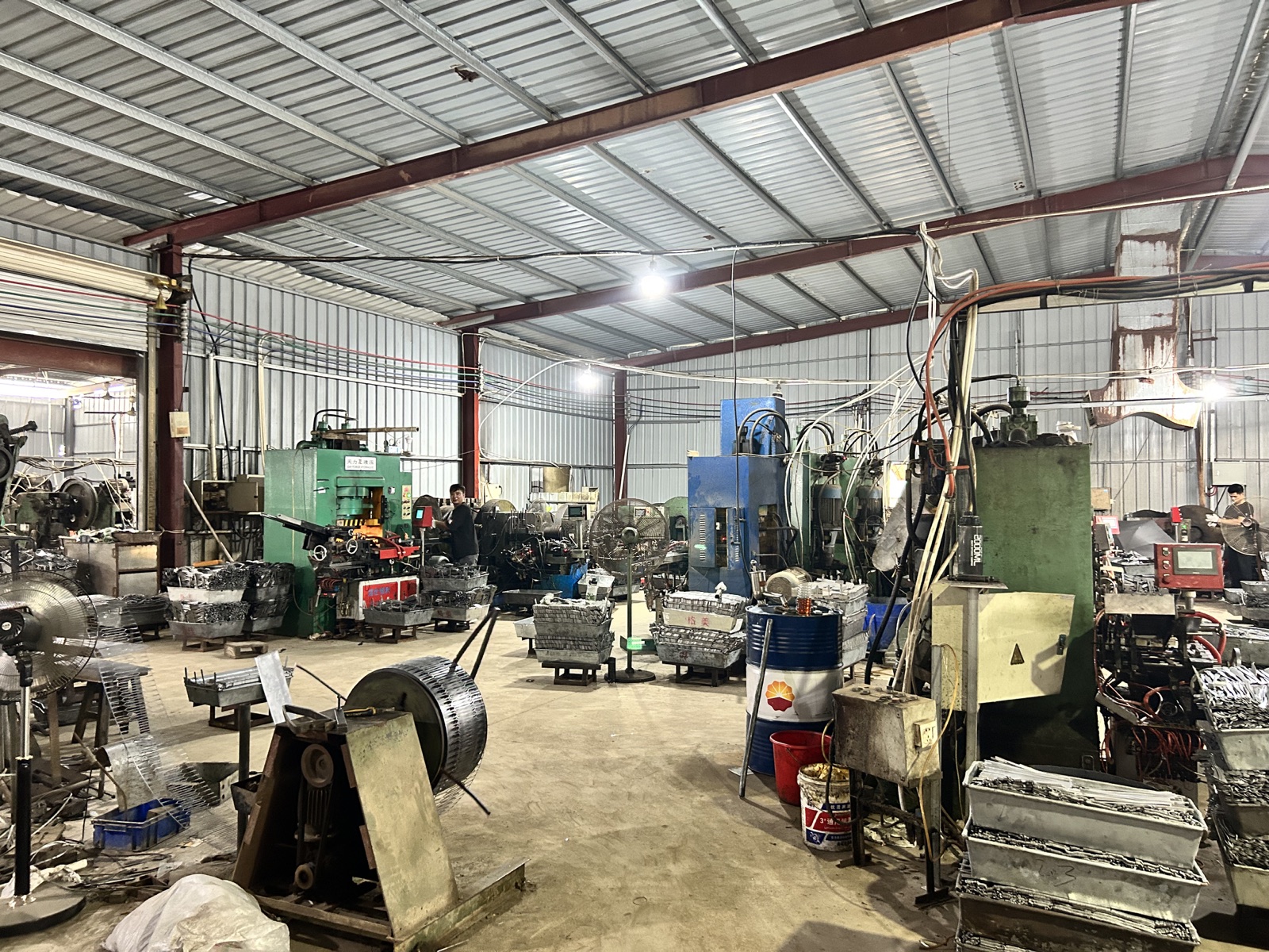 GEMEI cutlery production workshop